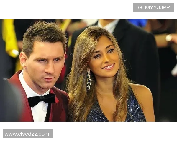 足球明星妻子年轻时的美丽瞬间回顾与珍藏 足球明星妻子年轻时的美丽瞬间回顾与珍藏