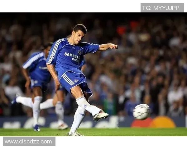 足球明星生涯首秀的辉煌瞬间与未来潜力的完美结合 足球明星生涯首秀的辉煌瞬间与未来潜力的完美结合