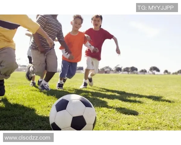 足球明星模型乐高创意拼搭体验让你感受足球魅力与乐趣的完美结合 足球明星模型乐高创意拼搭体验让你感受足球魅力与乐趣的完美结合