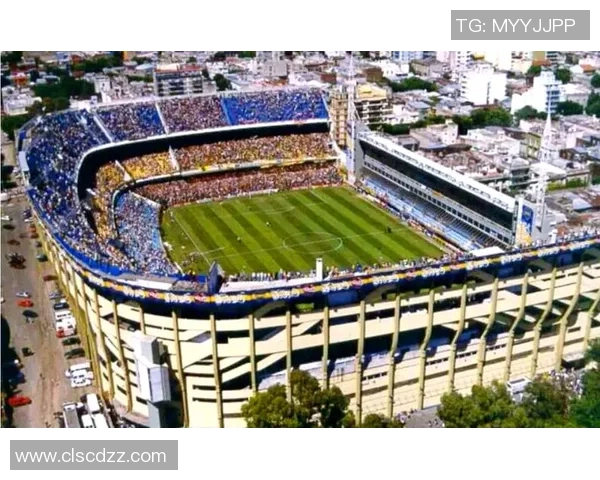 足球明星瞬间定格打响指的魅力瞬间与激情时刻的完美结合 足球明星瞬间定格打响指的魅力瞬间与激情时刻的完美结合