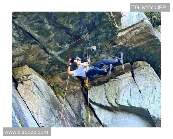 攀岩热议：成都攀岩队的意识争议_1